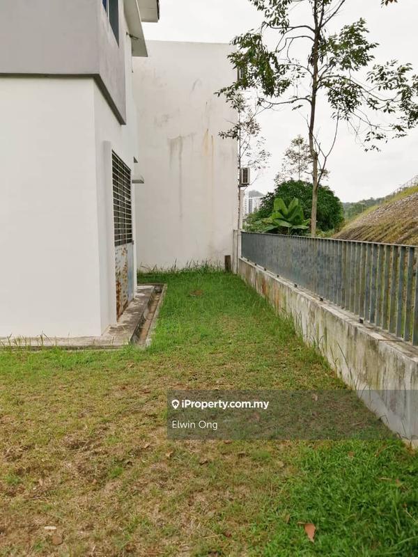Rumah Berkembar untuk Dijual di Semi-D Bayu Suria [End Lot]  Bandar Puncak Alam, Puncak Alam oleh Elwin Ong - iProperty.com.my
