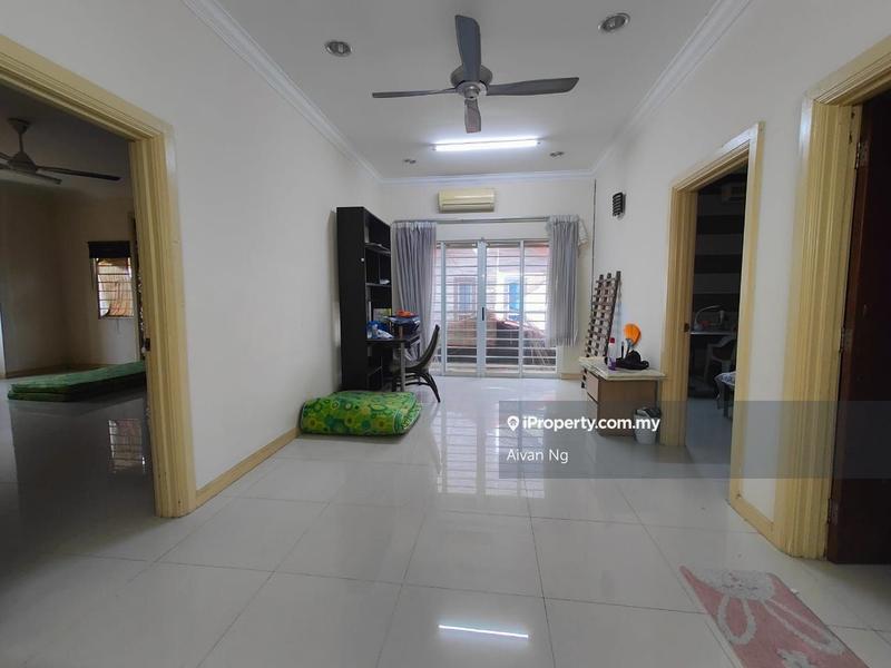 Rumah Berkembar untuk Dijual di Taman Taming Indah, Bandar Sungai Long oleh Aivan Ng - iProperty.com.my
