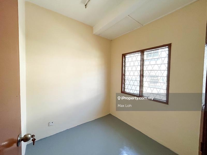 Rumah Berangkai 2 Tingkat untuk Dijual di Usj 6, Subang Jaya oleh Max Loh - iProperty.com.my