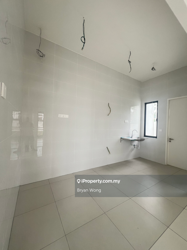 Rumah Berkembar untuk Dijual di Taman TTDI Grove, Kajang oleh Bryan Wong - iProperty.com.my