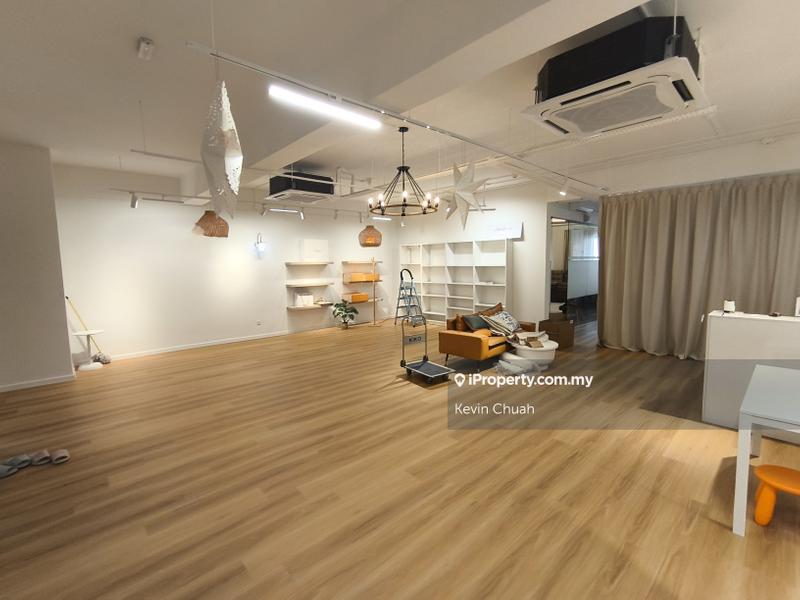 For Sale - Se. Ruang Square