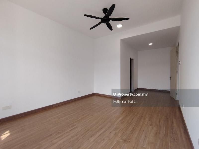 Rumah Teres 3-Tingkat untuk Dijual di Park Residence, Seri Kembangan oleh Kelly Yan Kai Lit - iProperty.com.my