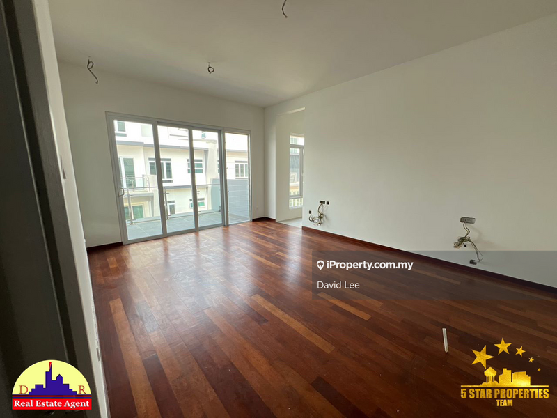 Rumah Berkembar untuk Dijual di La Promenade, Samarahan oleh David Lee - iProperty.com.my