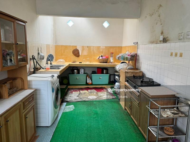 Rumah Berkembar untuk Dijual di Taman Desa Seroja, Kajang oleh Irwan Tokans - iProperty.com.my
