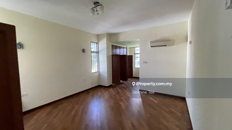 Bungalow House for Sale in Renovated with swimming pool, Ampang Utama(Ampang, Ampang by Jasmine Tee - iProperty.com.my