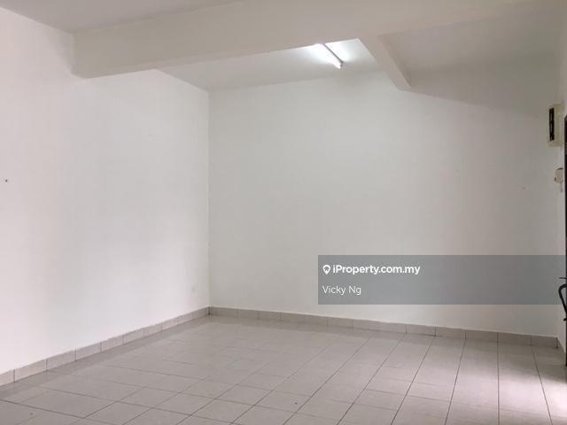 Rumah Teres 2-Tingkat untuk Dijual di Taman Puchong Tekali, Puchong oleh Vicky Ng - iProperty.com.my