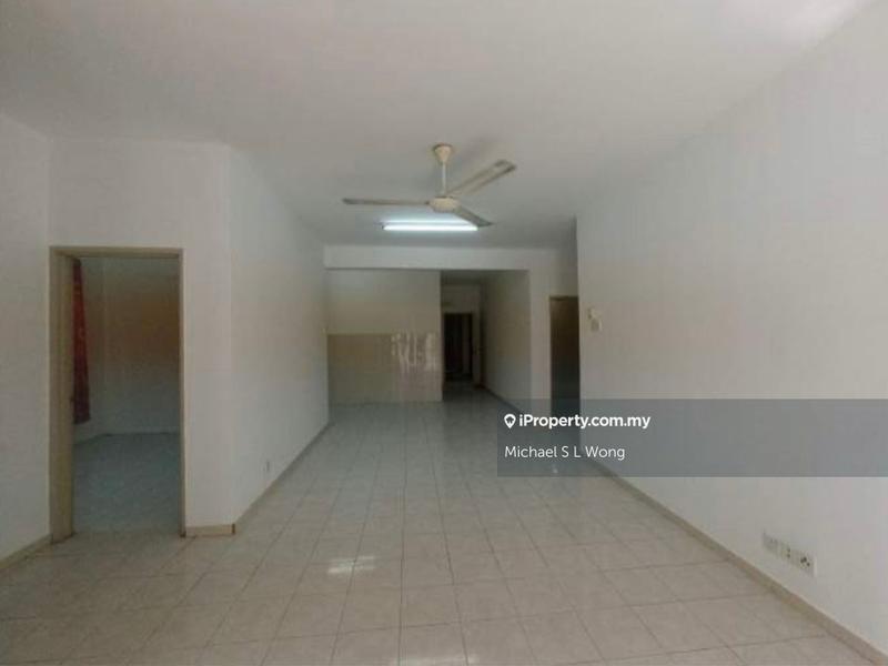 Kondominium untuk Dijual di Platinum Hill PV 5 oleh Michael S L Wong - iProperty.com.my