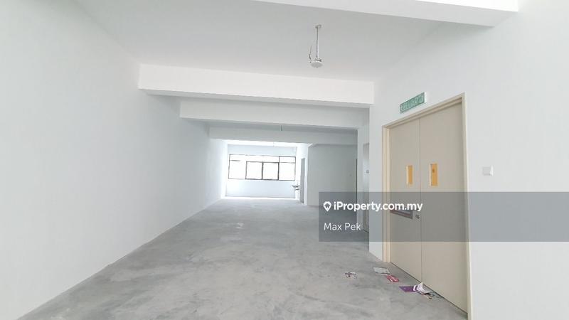Shop / Office untuk Dijual di Cheras Balakong, Balakong oleh Max Pek - iProperty.com.my