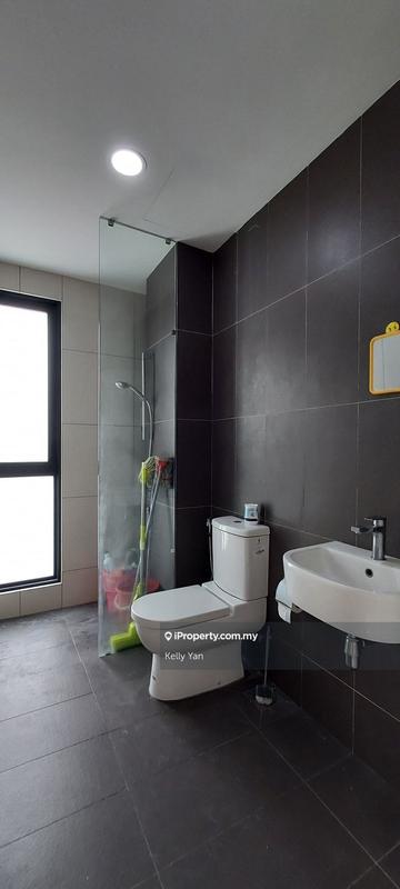 Rumah Berkembar untuk Dijual di Bandar Baru Sungai Long, Kajang oleh Kelly Yan Kai Lit - iProperty.com.my