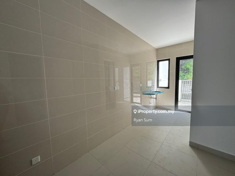 Rumah Berangkai 2.5 Tingkat untuk Dijual di Taman Puncak Jalil, Seri Kembangan oleh Ryan Sum - iProperty.com.my