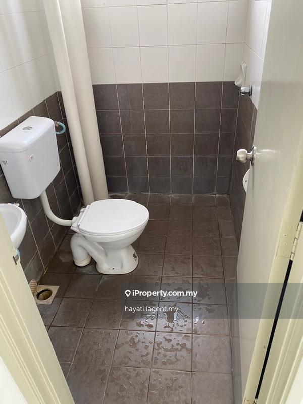 Condominium for Sale in Pangsapuri Saujana Gombak by hayati.iagent.my - iProperty.com.my