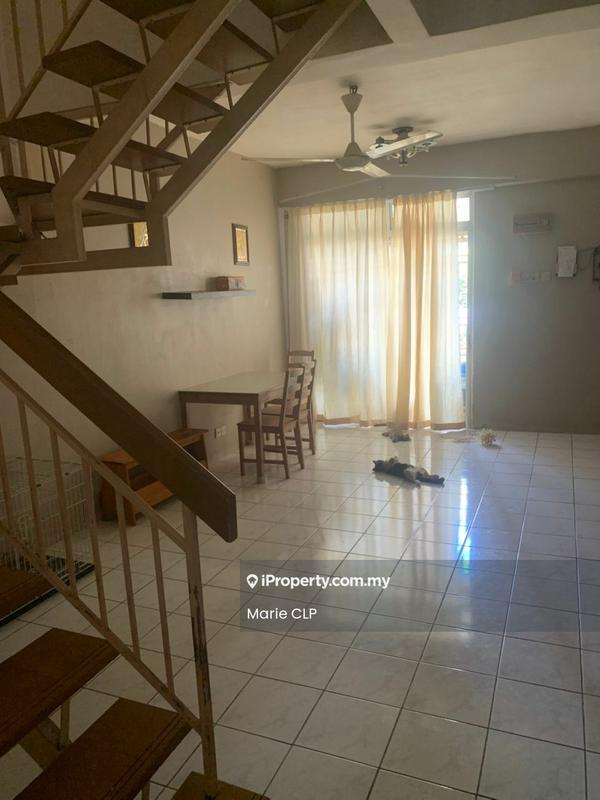Rumah Teres 2-Tingkat untuk Dijual di Taman Puncak Jalil, Seri Kembangan oleh Marie CLP - Living Room - iProperty.com.my