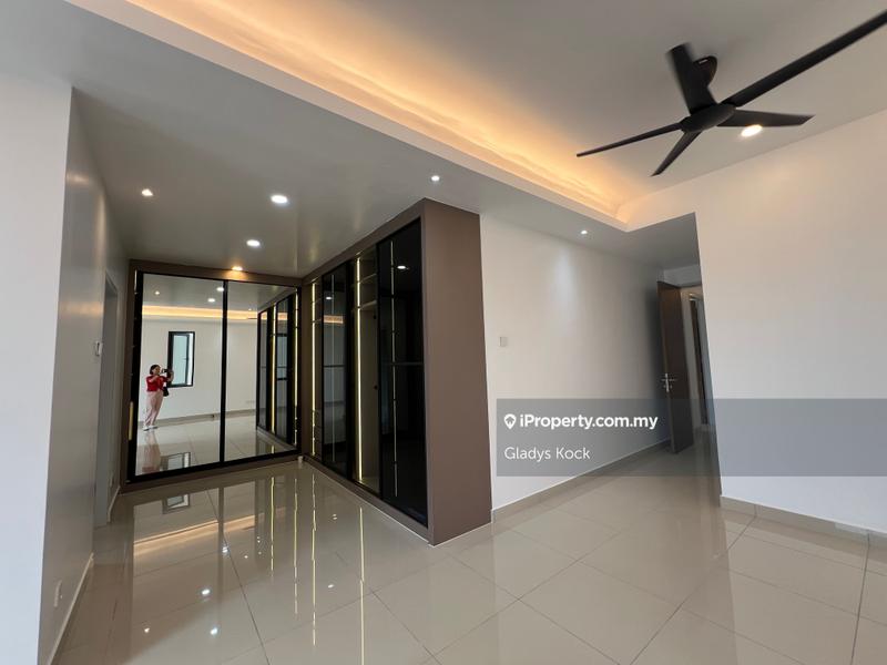 For Sale - Valencia Residence