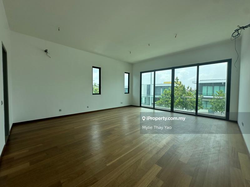 Bungalow House for Sale in Seremban 2, Negeri Sembilan by Mylie Thay Yao - iProperty.com.my