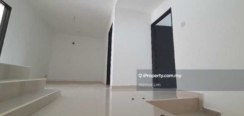 2.5-storey Terraced House for Sale in Taman Sutera, Johor Bahru by Alexius Lim - iProperty.com.my