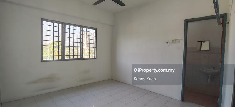 Apartment for Sale in Pangsapuri Sri Bandar by Kenny Kuan - iProperty.com.my