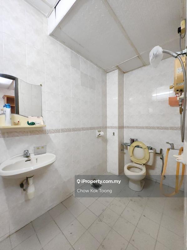 Rumah Teres 2-Tingkat untuk Dijual di Seksyen 9, Shah Alam oleh Chow Kok Toong - iProperty.com.my