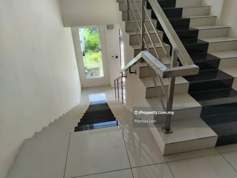 Kilang Berkembar untuk Dijual di Hi-Tech Industrial Park, Semenyih oleh Marcus Loo - iProperty.com.my