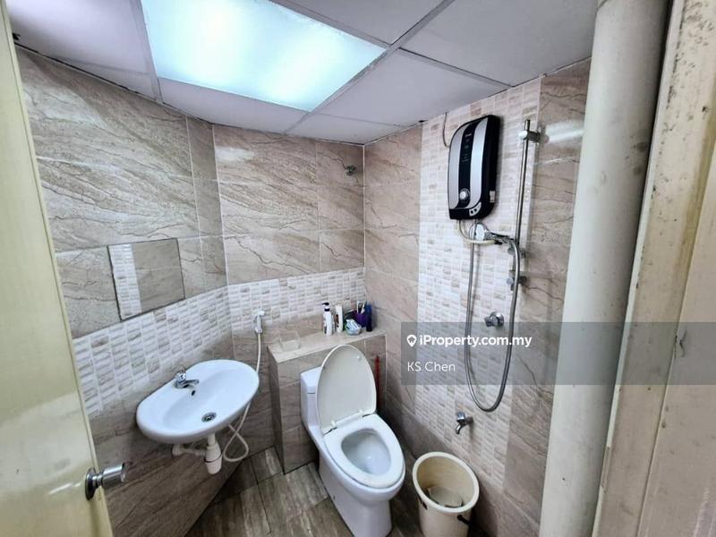 Kondominium untuk Dijual di Palm Court Condominium oleh KS Chen - iProperty.com.my