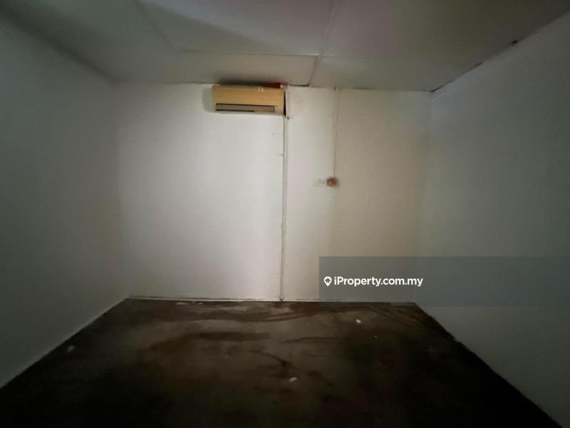 Shop for Sale in Tampoi, Johor by Cora Loh - iProperty.com.my