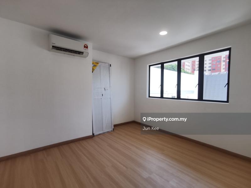 2-storey Terraced House for Sale in Taman Danau Desa, Taman Desa by Jun Kee - iProperty.com.my
