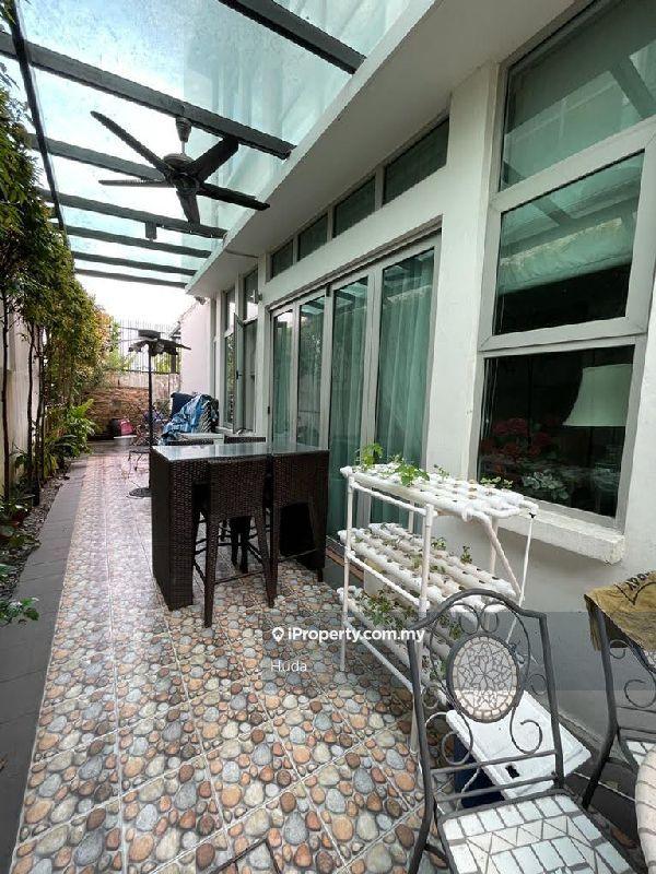 Rumah Berkembar untuk Dijual di Jalan Cahaya, Sungai Penchala oleh Huda - iProperty.com.my