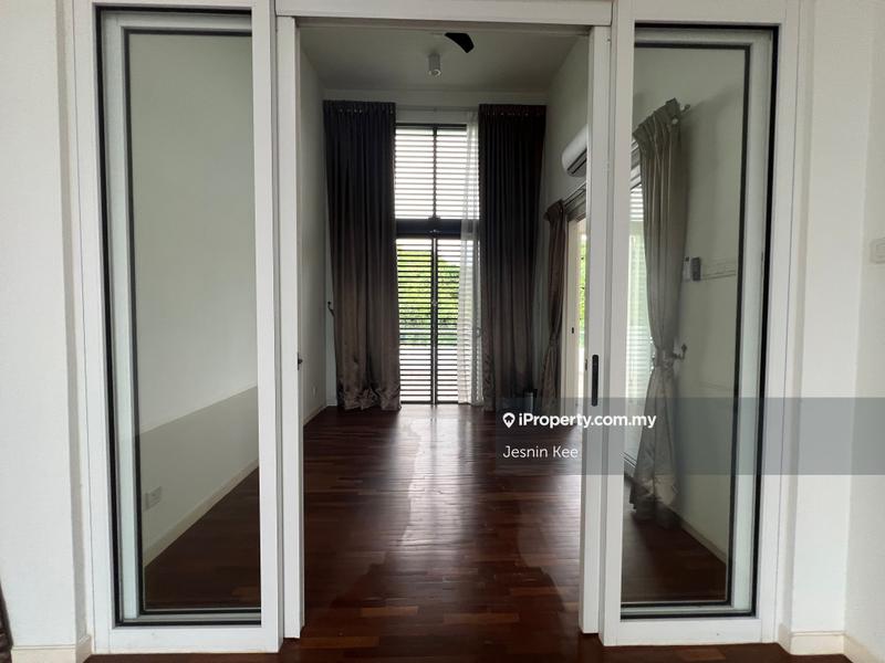 Rumah Berangkai 3 Tingkat untuk Dijual di Lake Fields, Sungai Besi oleh Jesnin Kee - iProperty.com.my
