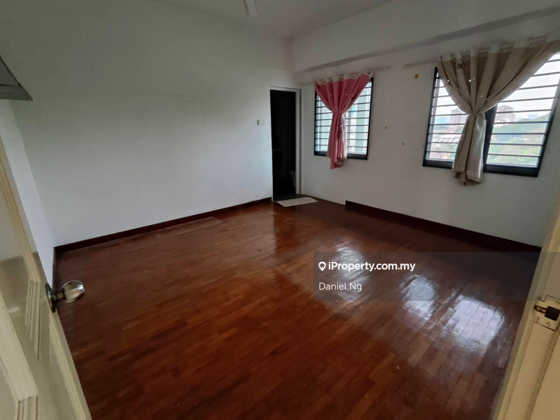 Pangsapuri untuk Dijual di Mutiara Serdang (Turf View) oleh Daniel Ng - iProperty.com.my