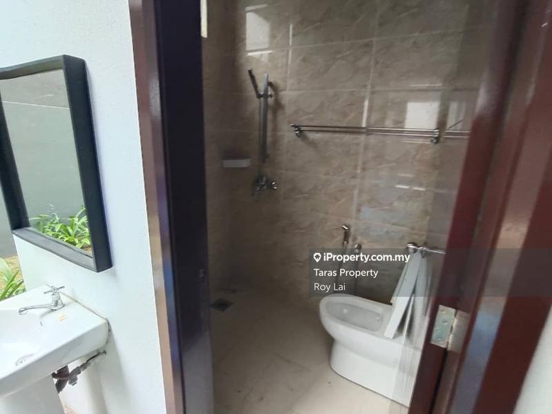 Bungalow House untuk Disewa di Country Heights, Kajang oleh Roy Lai - iProperty.com.my