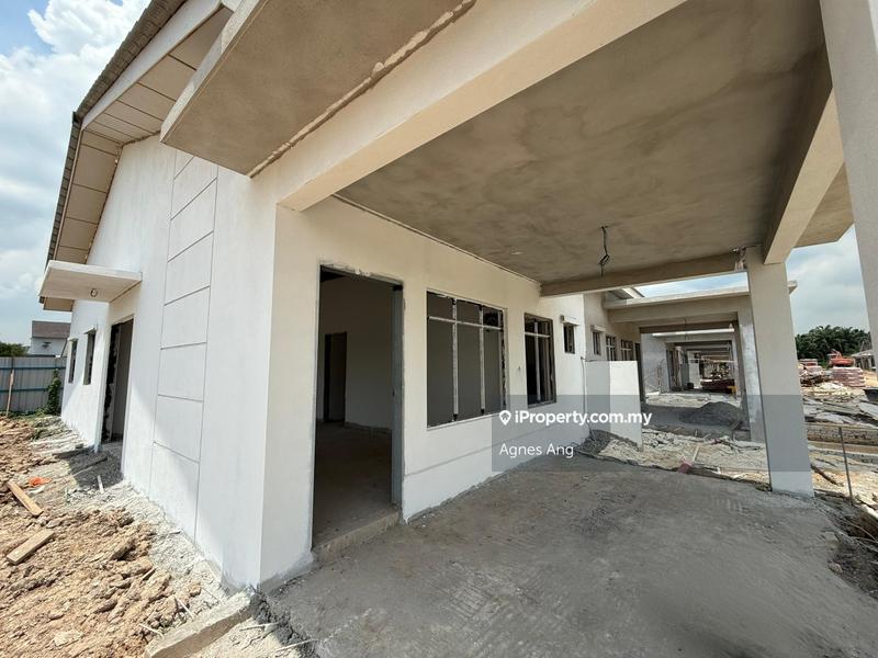 Rumah Berkembar untuk Dijual di Taman bentara, Telok Panglima Garang oleh Agnes Ang - iProperty.com.my