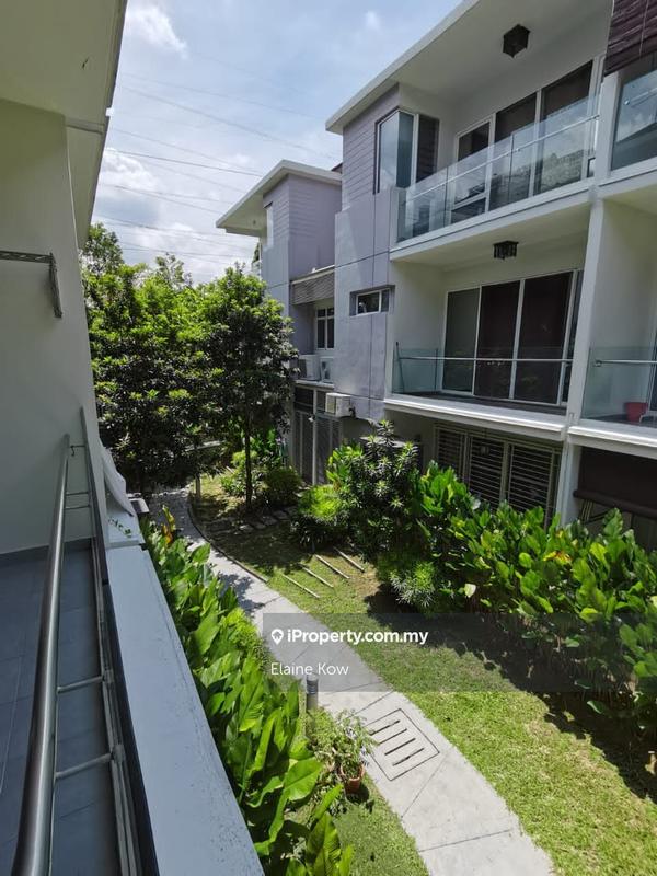 Townhouse for Sale in Petaling Jaya, Selangor by Elaine Kow - iProperty.com.my