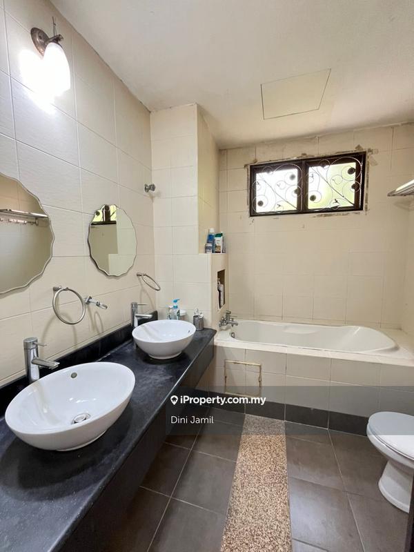 Rumah Teres 2-Tingkat untuk Dijual di Bukit Jelutong, Shah Alam oleh Dini Jamil - iProperty.com.my