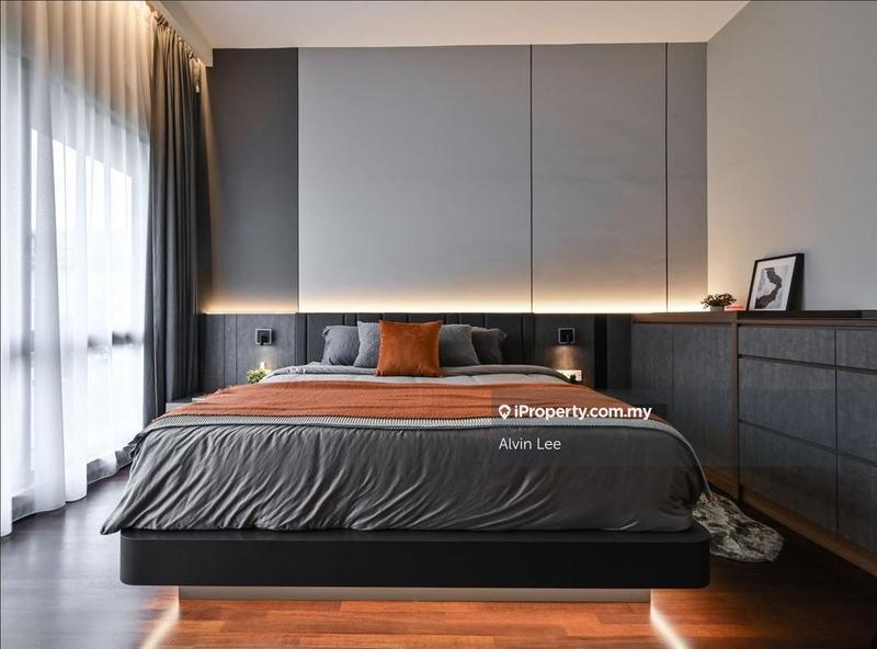 For Sale - The Rainz