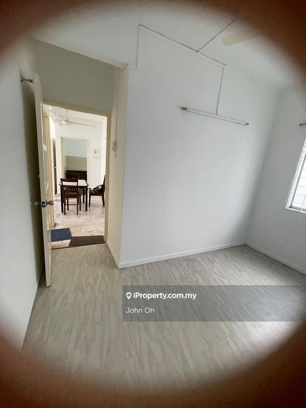 For Sale - The Edge Residence