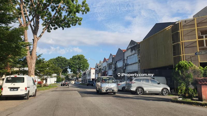 Kilang Teres untuk Disewa di Taman Industri Puchong, Puchong oleh Ryan Mew - iProperty.com.my