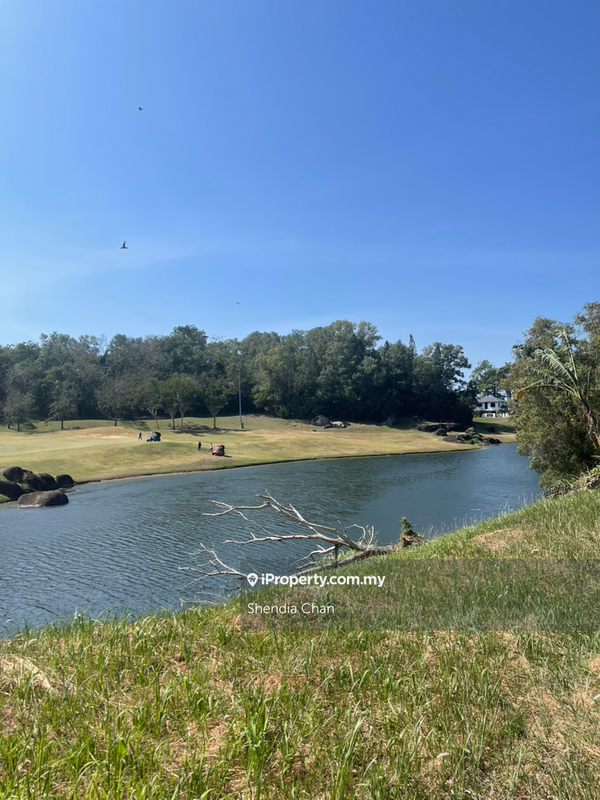 Banglo Tanah untuk Dijual di A' Famosa Golf Resort, Alor Gajah oleh Shendia Chan - iProperty.com.my