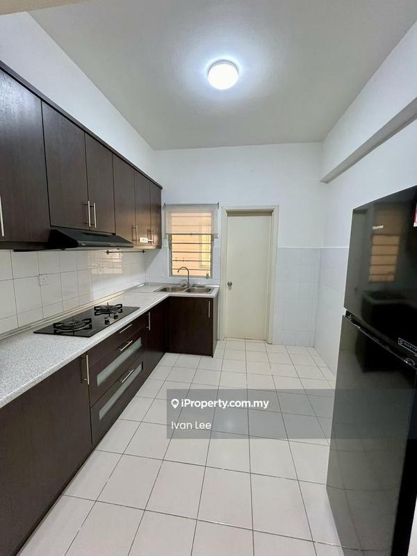 Kondominium untuk Disewa di Seri Maya Condominium oleh Ivan Lee - Kitchen - iProperty.com.my