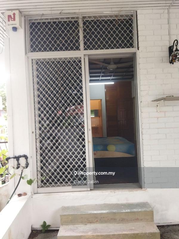 Semi-Detached House for Sale in Permai Jaya, Tanjung Bungah by Darren Jalleh - Master bedroom balcony - iProperty.com.my