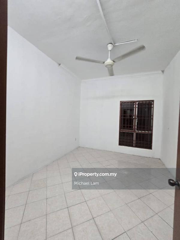 Apartment for Sale in Bayu Puteri by Michael Lam - iProperty.com.my