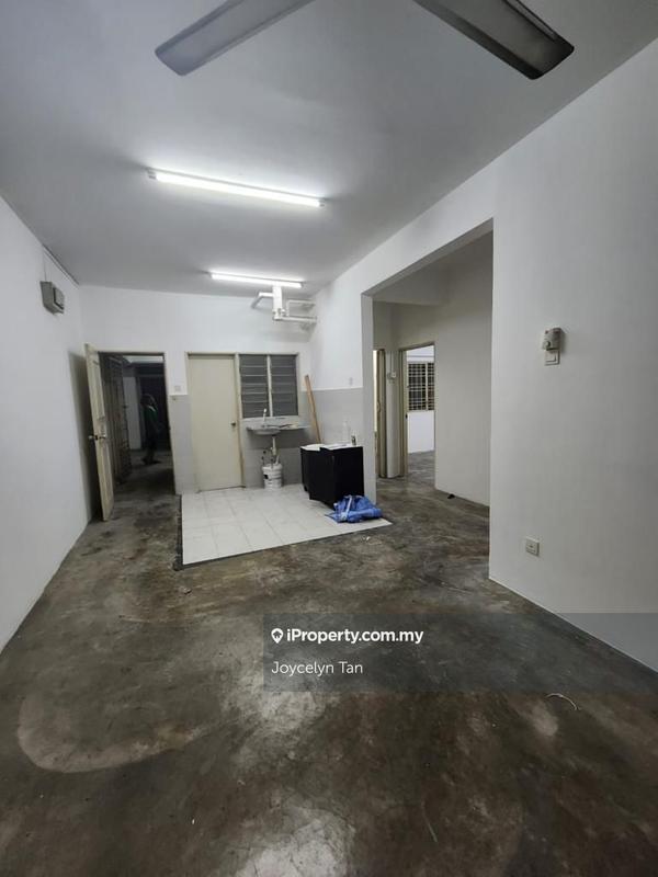 For Rent - Kemuning Aman