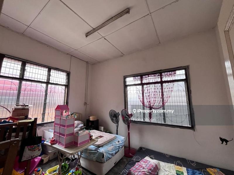 Banglo untuk Dijual di Taman Mgbm, Bachang oleh Fiona Woon - iProperty.com.my