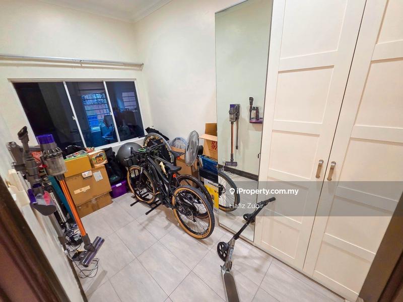 Rumah Berangkai 2 Tingkat untuk Dijual di Taman Tropika, Bangi oleh Hafiz Zubir - iProperty.com.my