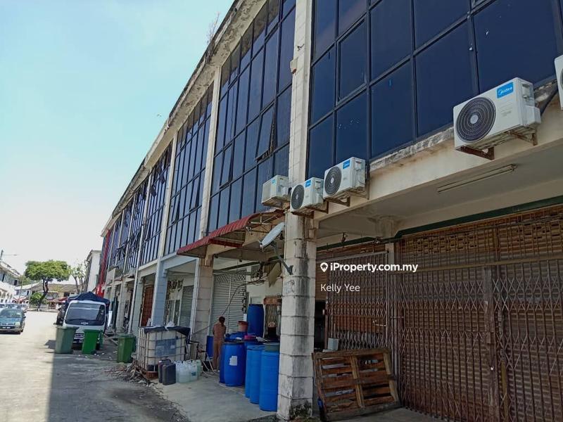 For Sale - 3 Storey Shoplot @ Taman Impian Ria for Sale