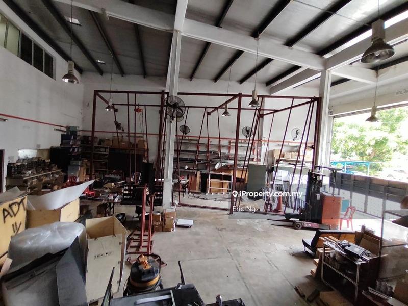Kilang Teres untuk Dijual di Taman Perindustrian Taming Jaya, Balakong oleh Eric Ng - iProperty.com.my