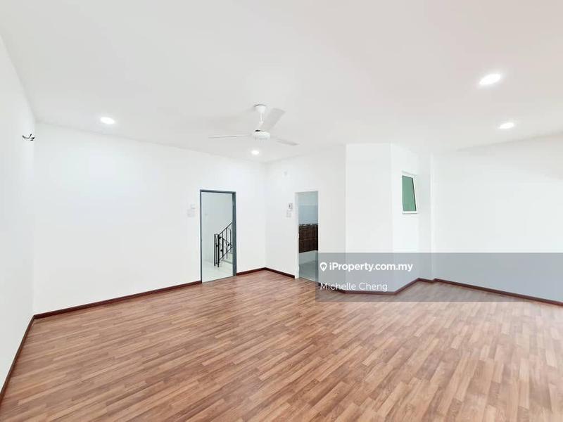 2.5-storey Terraced House for Sale in Panorama Lapangan Perdana, Ipoh by Michelle Cheng - iProperty.com.my