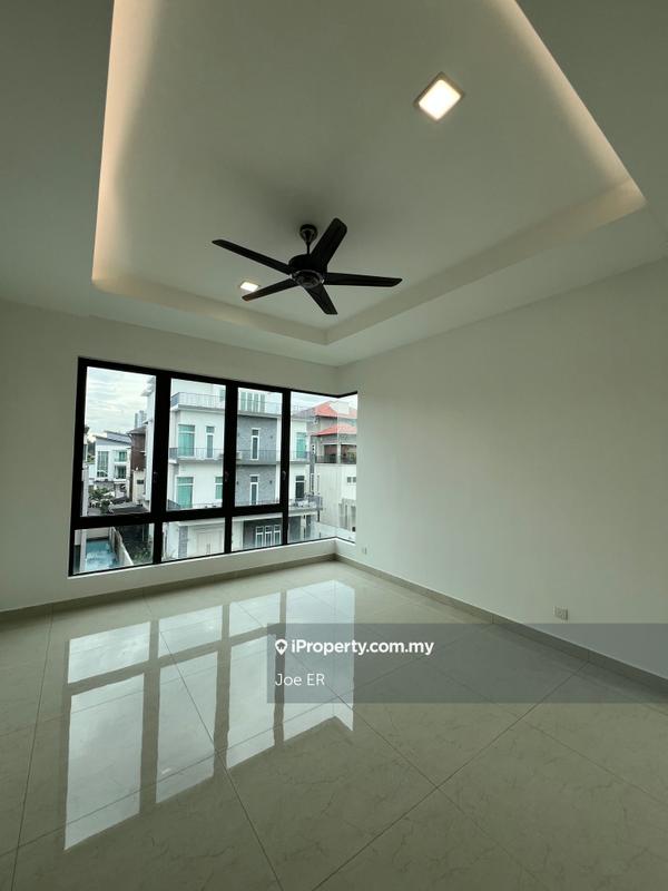 Banglo untuk Dijual di Subang Heights, Subang Jaya oleh Joe ER - iProperty.com.my