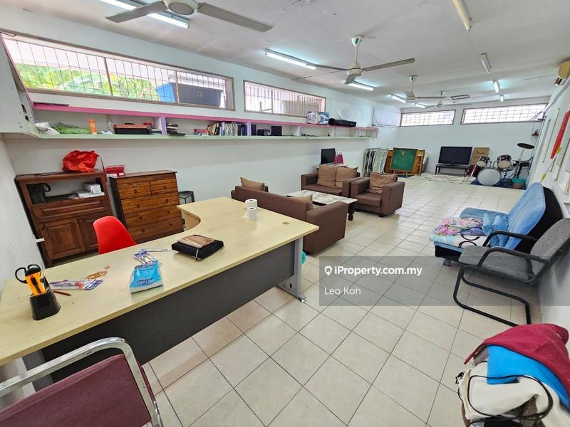 Rumah Teres 2-Tingkat untuk Dijual di Taman Lestari Perdana, Seri Kembangan oleh Leo Koh - iProperty.com.my