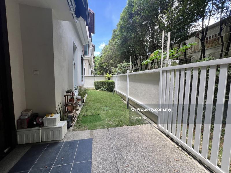 Rumah Berkembar untuk Dijual di Damansara Heights, Damansara Heights oleh Aivan Ng - iProperty.com.my