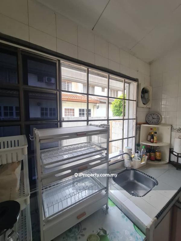 Rumah Berangkai 2 Tingkat untuk Dijual di Usj 11, Subang Jaya oleh Celia Tan - iProperty.com.my