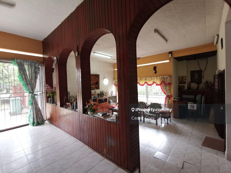Bungalow House for Sale in Bukit Indah, Jalan Klang Lama (Old Klang Road) by Cedric Goey - iProperty.com.my